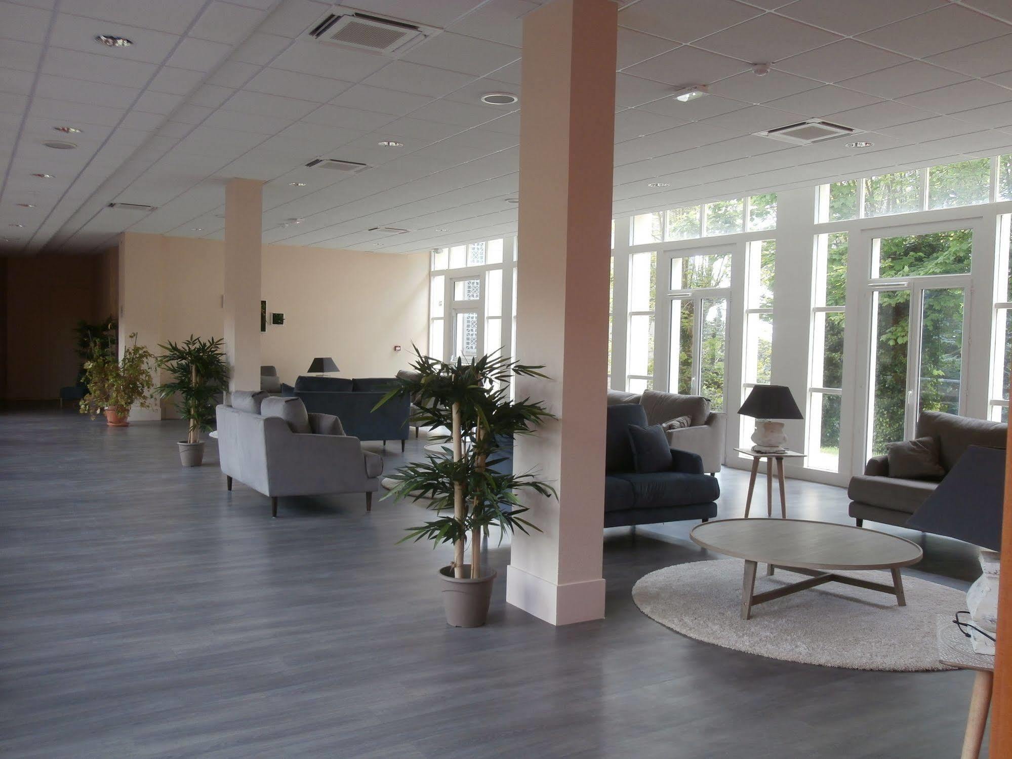 Résidence La Providence ZENAO Lisieux Exterior foto