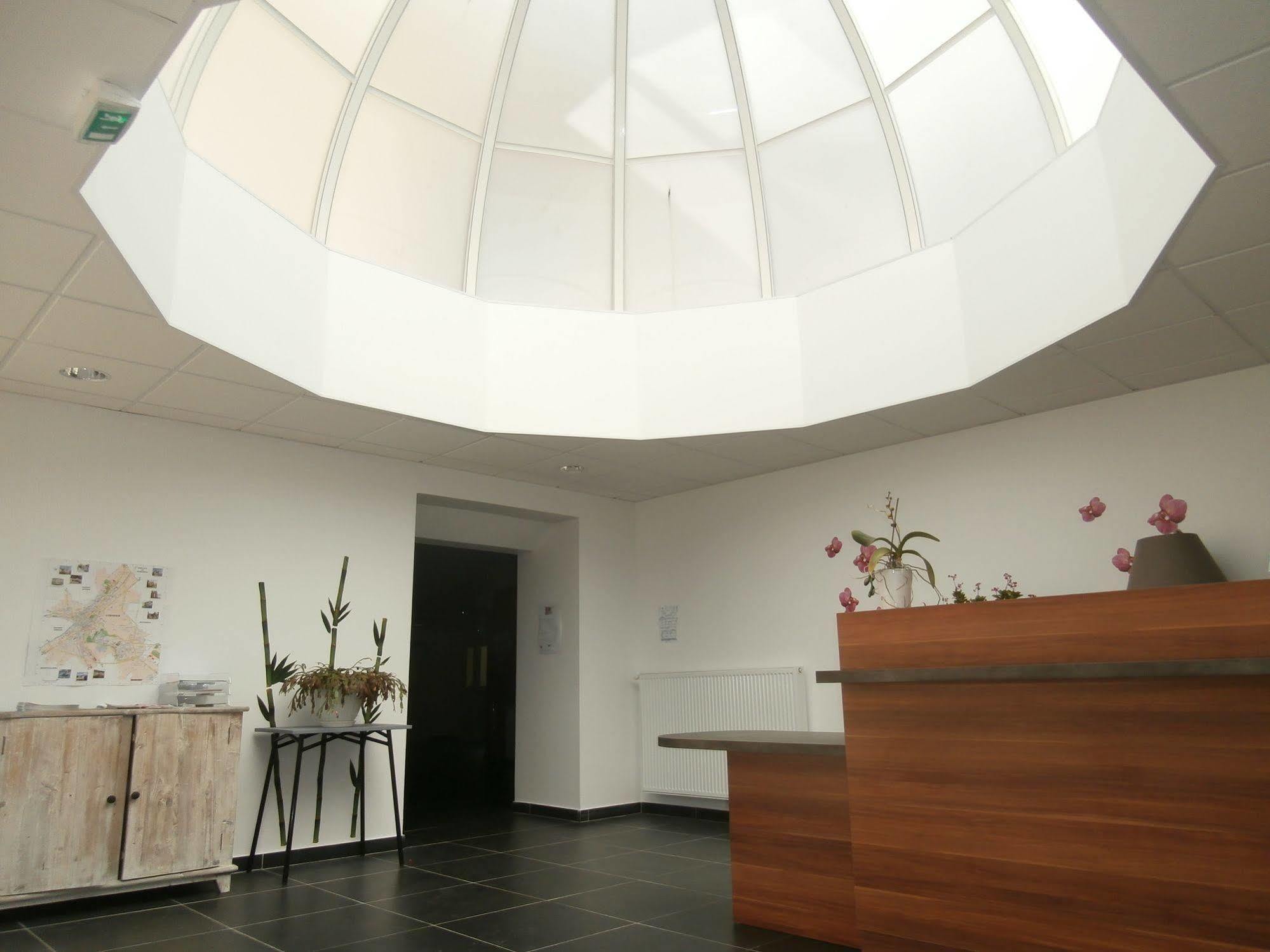 Résidence La Providence ZENAO Lisieux Exterior foto
